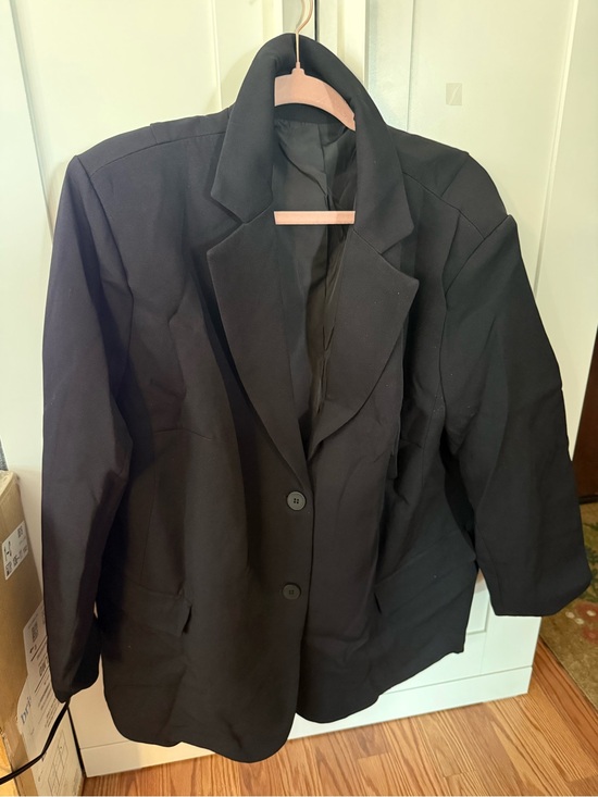 Amazon Jackets & Blazers - Women’s plus size casual blazer - style up or style down ✨